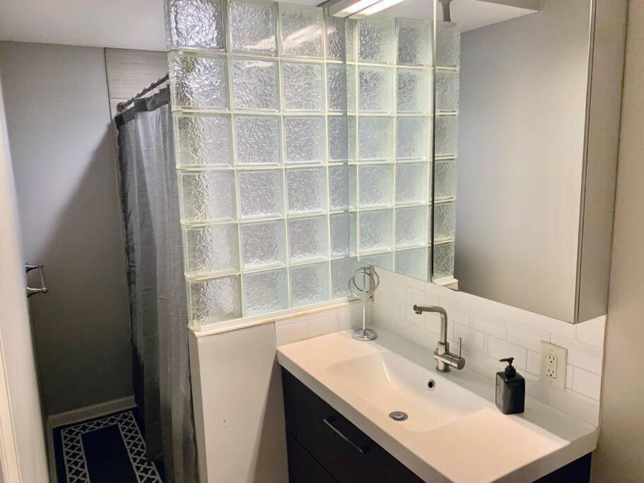 Upscale 2Bd/1.5Ba Townhome Mins To Jhh & Downtown Baltimore Exterior photo